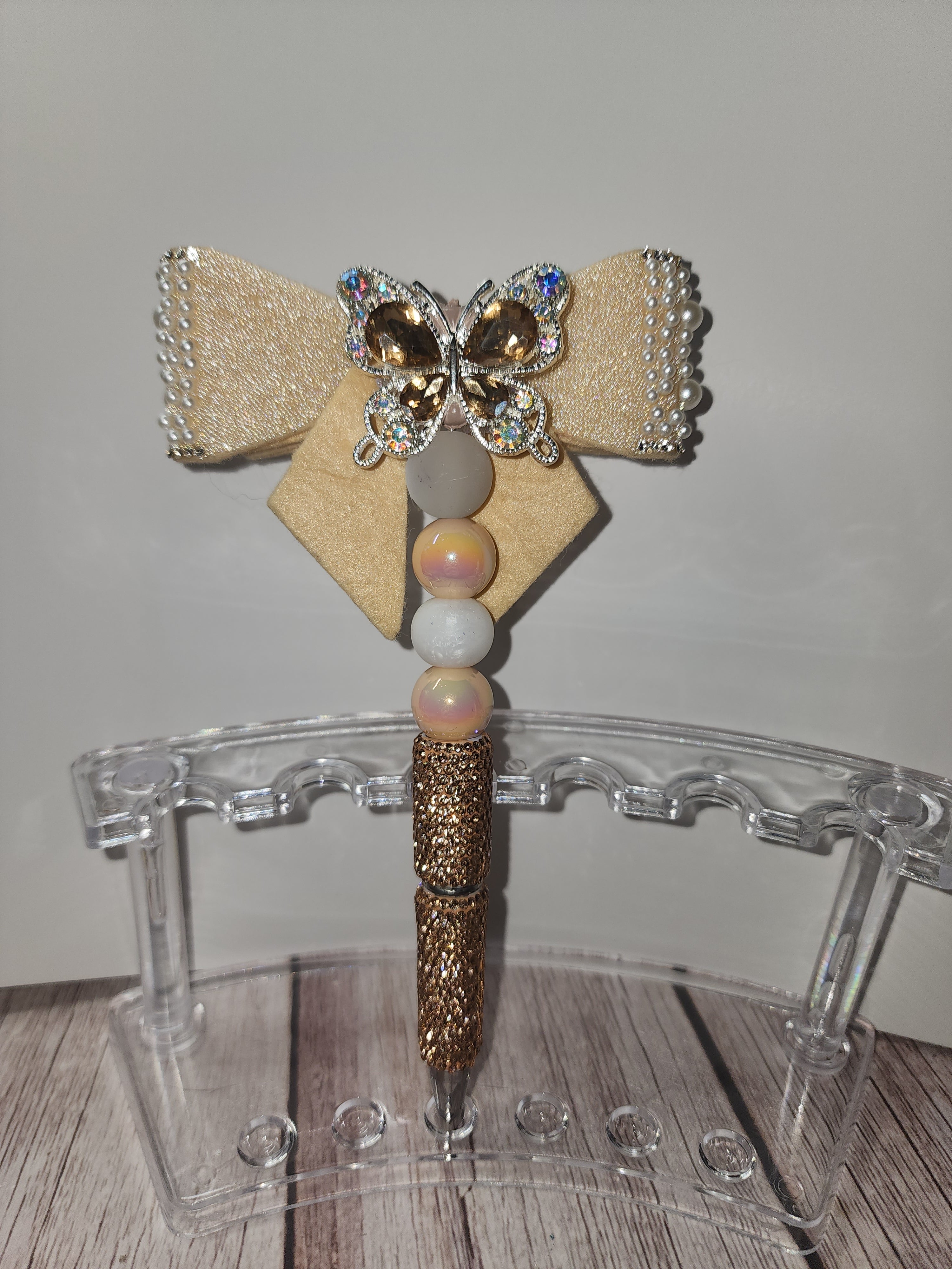 Champagne Pearl Bow Pen